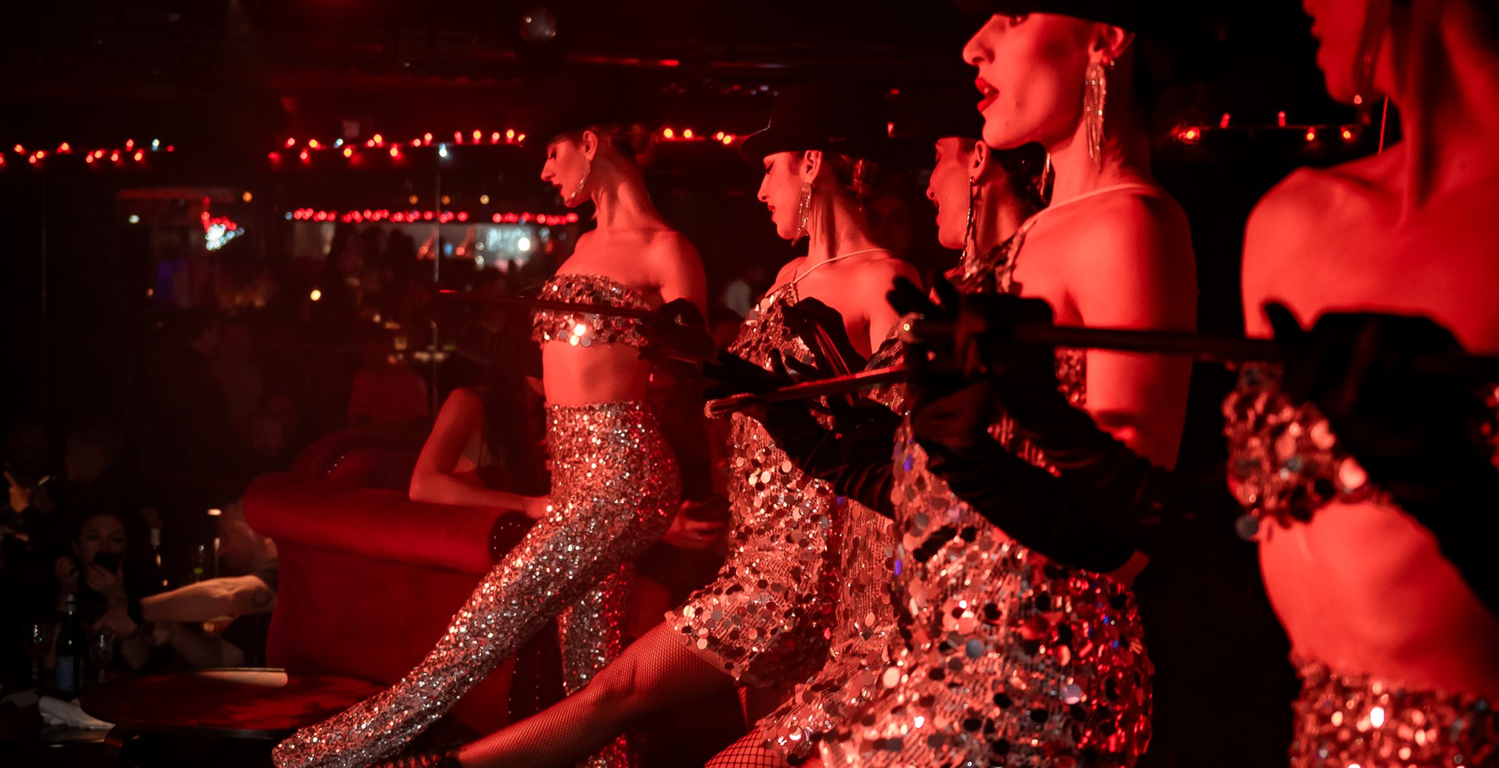 La sala di Yūgen Teatro allestita per una serata privata